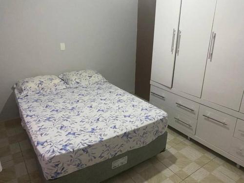 Casa com piscina centro Bertioga Casa com piscina centro Bertioga