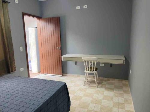 Casa com piscina centro Bertioga Casa com piscina centro Bertioga