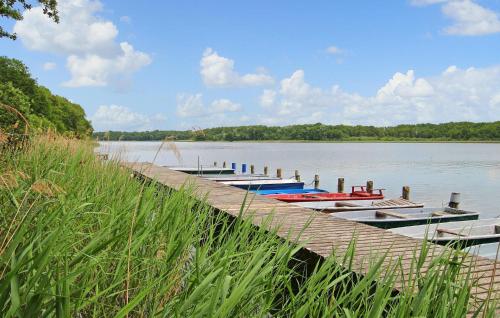 Lovely Apartment In Walow Ot Strietfeld With Lake View