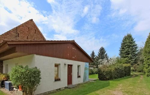 Amazing Home In Knigs Wusterhausen Ot With Kitchen