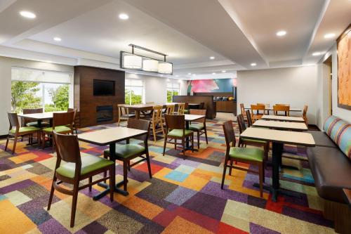 Fairfield Inn Concord - image 2