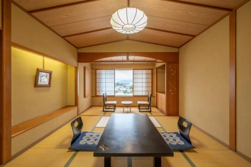 Japanese-Style Superior Room