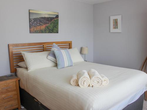 Seascape (Hope Cove) - image 8