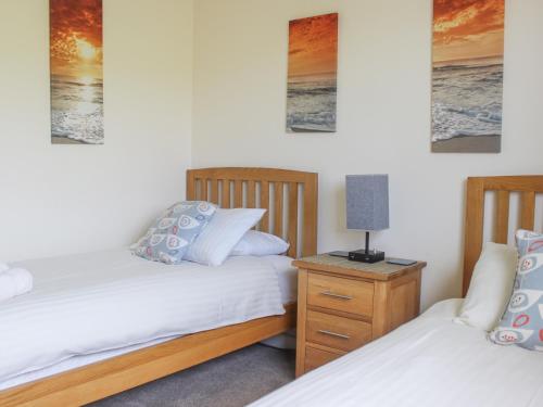 Seascape (Hope Cove) - image 14