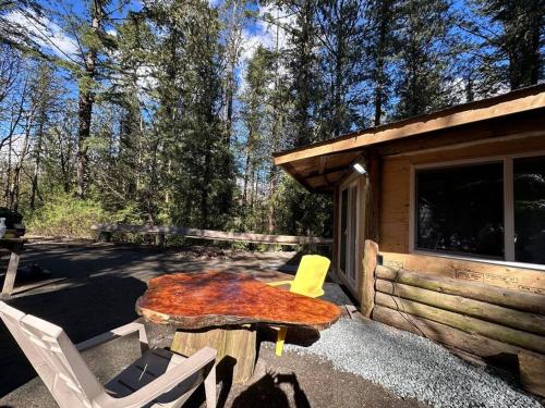Cabin in the woods @ Cultus Lake, Chilliwack (zdjęcie 5)