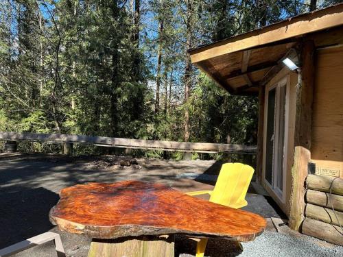 Cabin in the woods @ Cultus Lake, Chilliwack (zdjęcie 6)