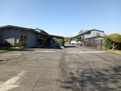 Buitenkant, Pomona Inn Motel in Pomona
