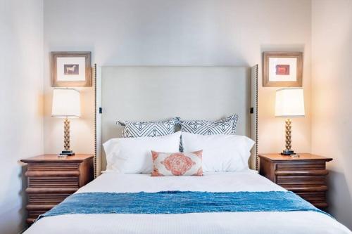Luxury Two Bedroom Villa with Mountain View 064622 in La Quinta, USA