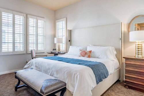 Luxury Two Bedroom Villa with Mountain View 064622 in La Quinta, USA