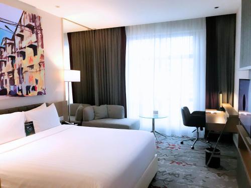 room detail thumbnail 1