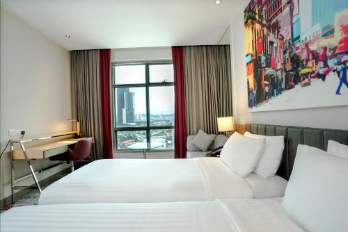 room detail thumbnail 1