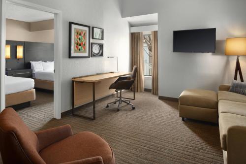 2 bedrooms, 4 beds
