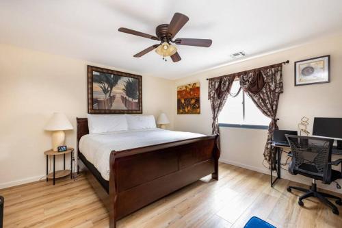 Tranquil Retreat: Luxury Home at Mount Elden's Foothills, Steps from Route 66 and Flagstaff Mall