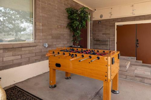 Tranquil Retreat: Luxury Home at Mount Elden's Foothills, Steps from Route 66 and Flagstaff Mall