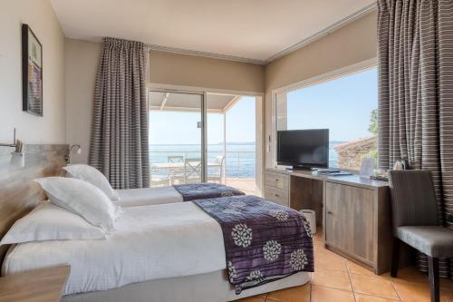 Superior Twin Room with Sea View