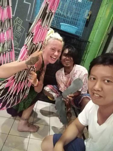 Shared lounge/TV area, Goodnighthostel@Trang in Trang