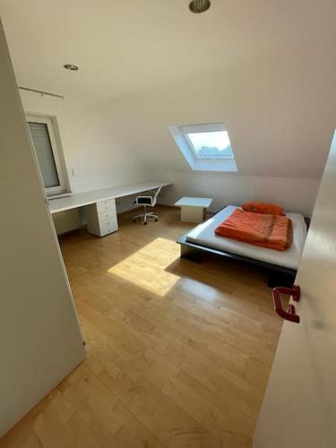 Schönes Dachapartment (2 Schlafzimmer)