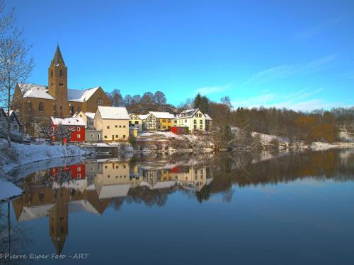 Spacious Holiday Home in Ulmen near the centre