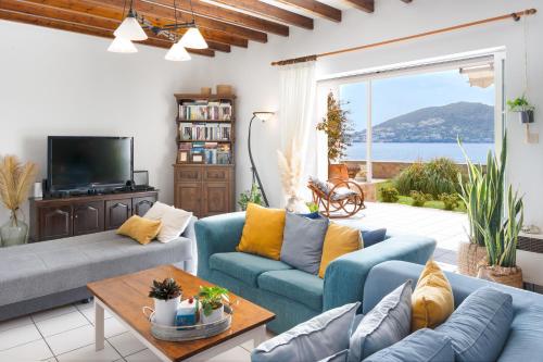 Villa with Sea View