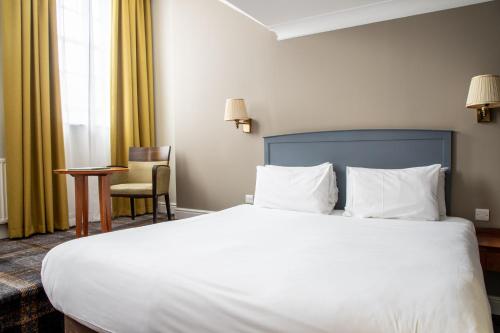 Arnos Manor Hotel Room Type - King Room