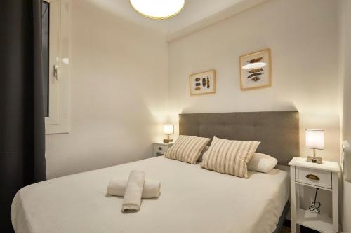 Bbarcelona Sagrada Familia Garden Apartment - image 14