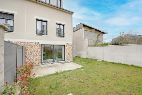 Maison Créteil - Maison climatisée avec jardin - Location saisonnière - Créteil