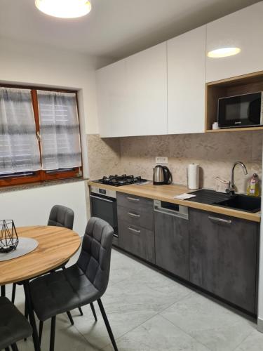 Apartments Petrovic - image 7