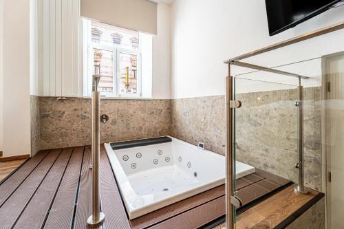Studio with Spa Bath room in Design Apartments Lužánky