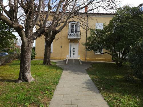 Villa - Beach Front