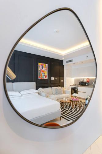 Luxurious Flat 3 Min to Burj Khalifa Sleeps 3, Dubaï (photo 10)