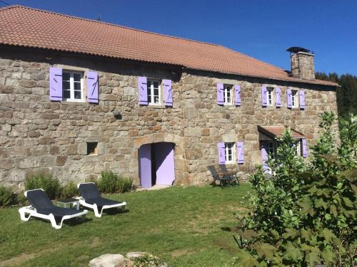 Charming Farmhouse in Cros de G orand with Swimming Pool