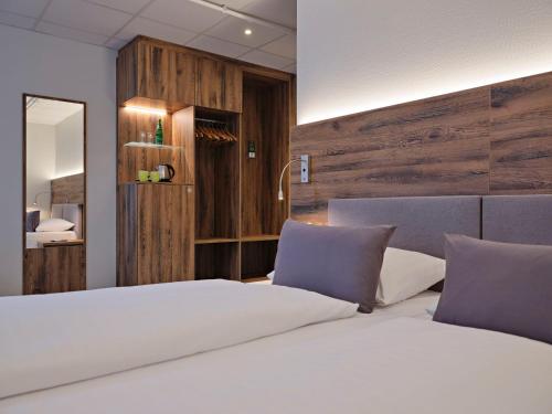 BEST WESTERN HOTEL PRISMA - Tap to explore photos