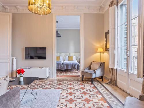 Luxurious apartment for 9 people recently renovated in the center of Barcelona