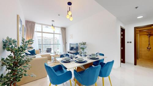 Primestay - Spacious 2BR in Arjan - Dubai - image 2