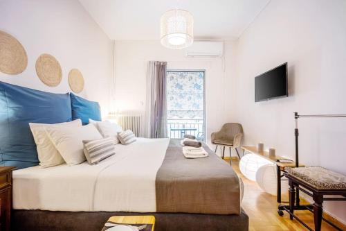 Top Acropolis Sightseeing 1st FLR Elegant Flat by LODGESPOT - image 6