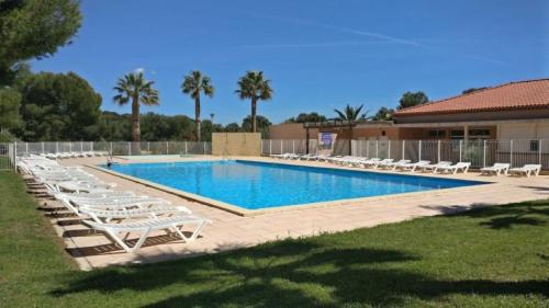 2 Pièces - Calme & standing - Mer à 200 m - Jardin, terrasse et piscine - Location saisonnière - Martigues