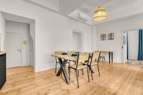 One-Bedroom Apartment image 10