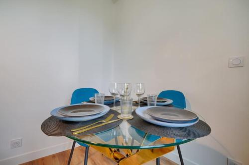 Welcome to Blue Dream House in Marly-le-Roi
