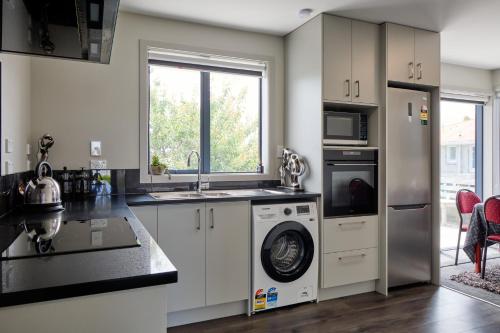 柳岸汽車旅館 (Willowbank Motel) in 凱庫拉