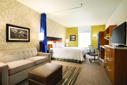 Home2 Suites By Hilton Birmingham Downtown - image 14
