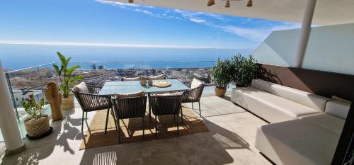 Beachfront Idilia Views