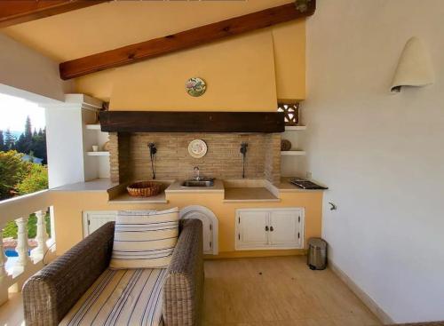 TESS Casa Mariposas, una casa mágica (TESS Casa Mariposas, una casa magica) in La Sierrezuela