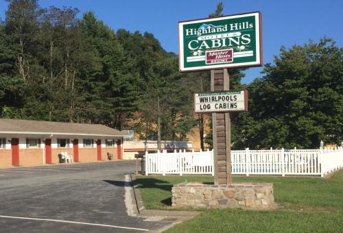 Highland Hills Motel&Cabins - Accommodation - Boone