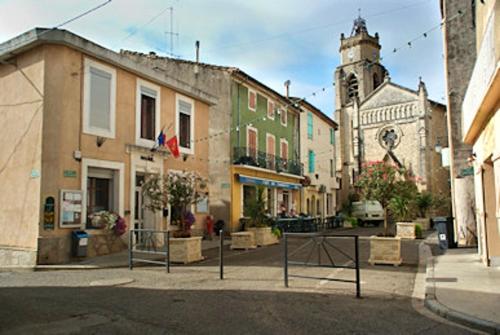 Maison de 3 chambres avec jardin clos et wifi a Autignac