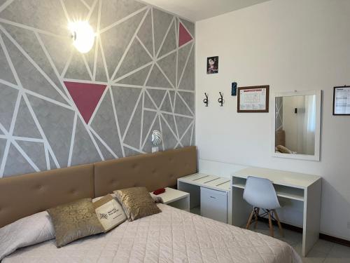 Double or Twin Room image 3