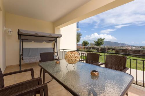 Altamira Holiday Apartment - 6 people, veranda with views