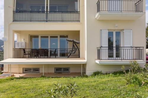 Altamira Holiday Apartment - 6 people, veranda with views