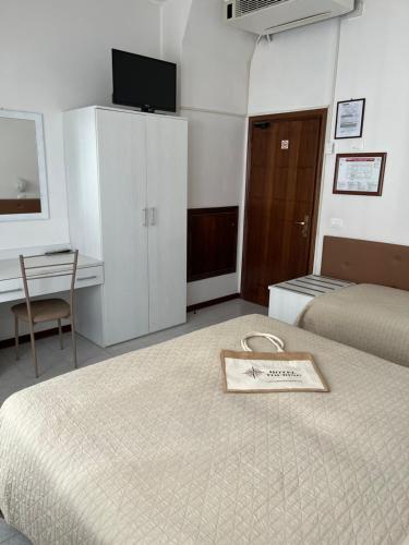 Hotel Touring - image 8