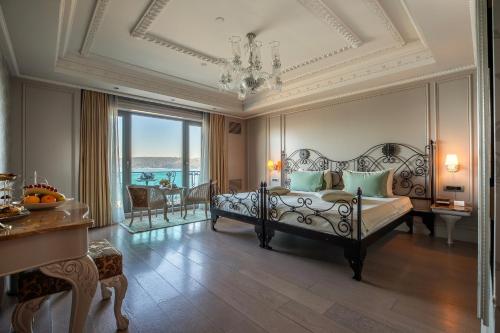 Room, deluxe, with views