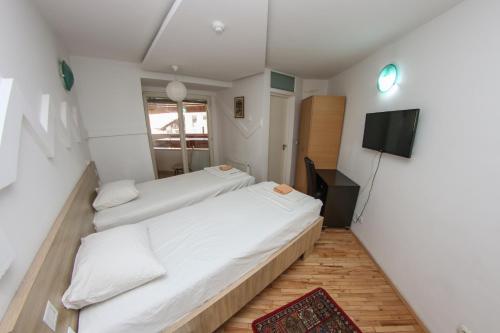 Hotel Hayat - image 10